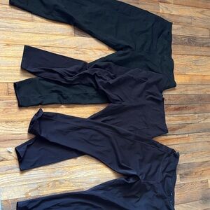 Set of Three Black Leggings With Pockets!